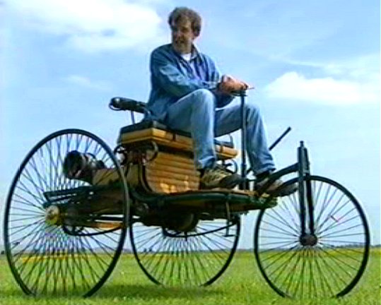 1885 Benz Patent Motorwagen. 1886 Benz Patent-Motorwagen