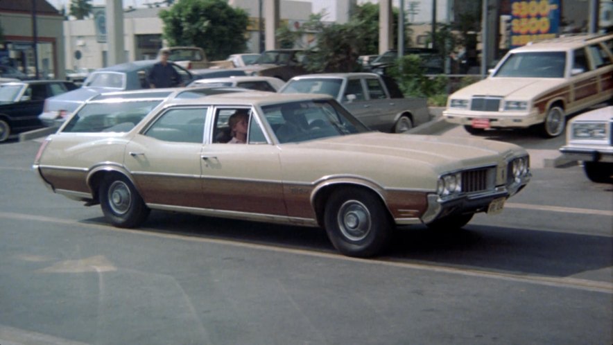 1970 Oldsmobile Vista Cruiser