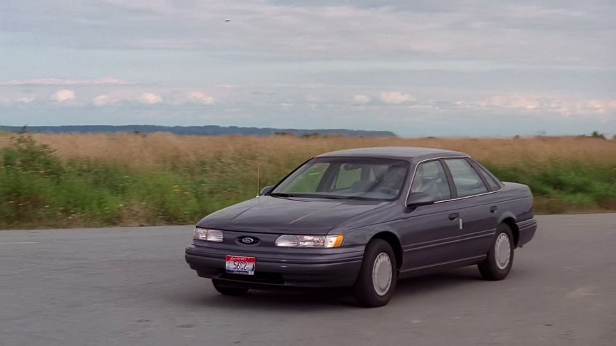 1993 Ford Taurus GL [DN5]