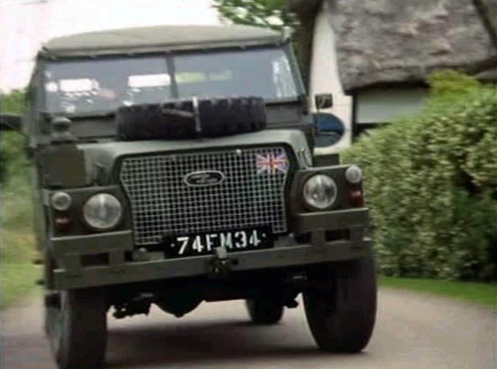 1971 LandRover 88'' Series III LightWeight FFR