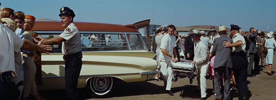 Imcdb Org 1960 Buick Electra Ambulance Flxible Premier