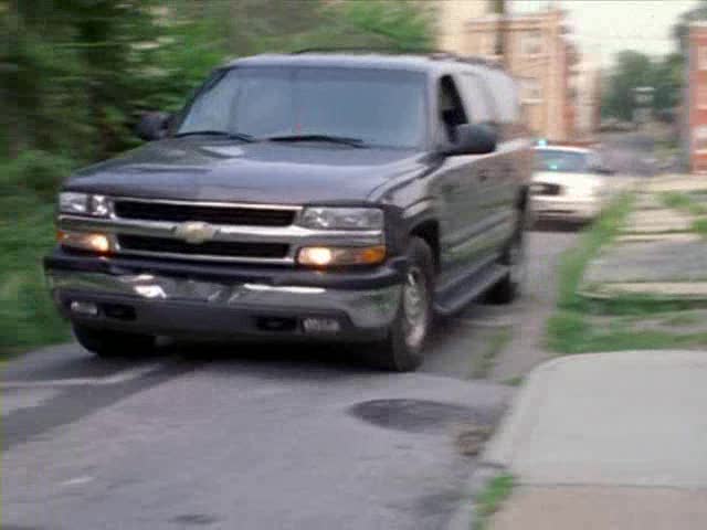 2001 Chevrolet Suburban LS 1500 [GMT830]