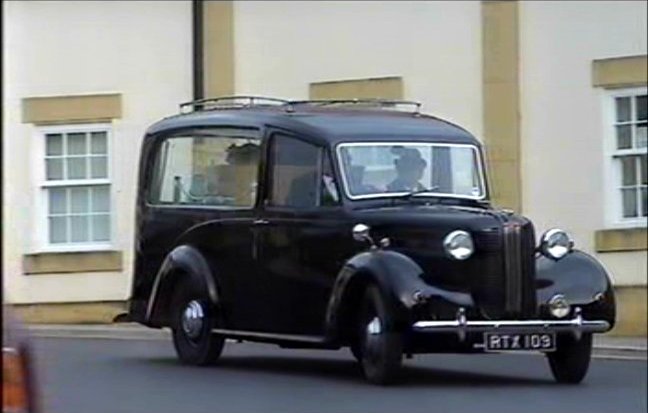 1949 Austin FL1 Hearse Startins