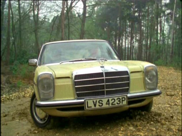 1976 MercedesBenz 200 W115 