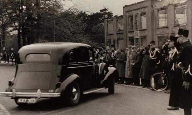 1937 Buick Limited Limousine by Thrupp Maberly 91 