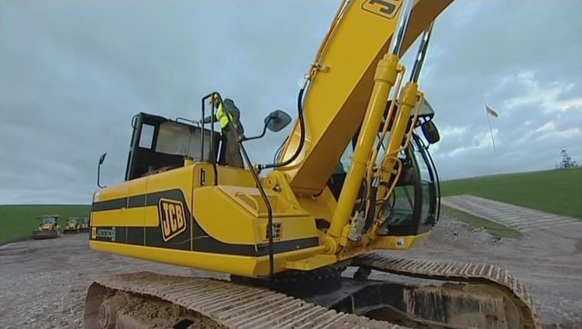 JCB JS 330