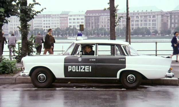 1966 Mercedes-Benz 200 Polizei [W110]