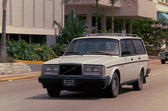 Imcdb Org 1983 Volvo 240 Turbo 245 In Miami Vice 1984 1989