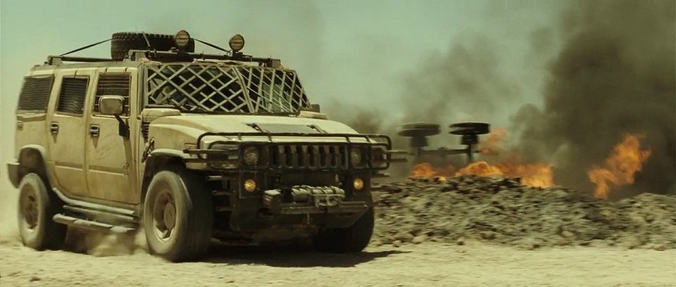 armoured vehicle in the movie resident evil final chapter