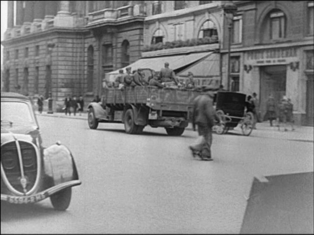 1939 Peugeot 202 Berline Découvrable