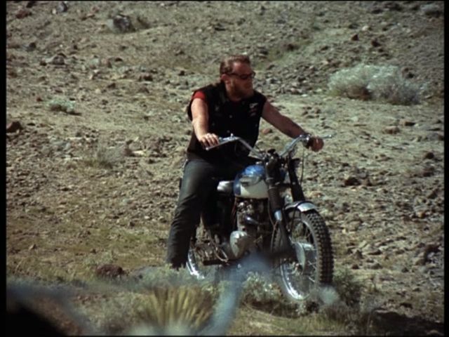 Triumph Bonneville Райан Рейнольдс