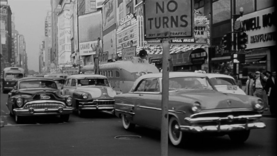 1953 Ford Crestline Victoria [60B]