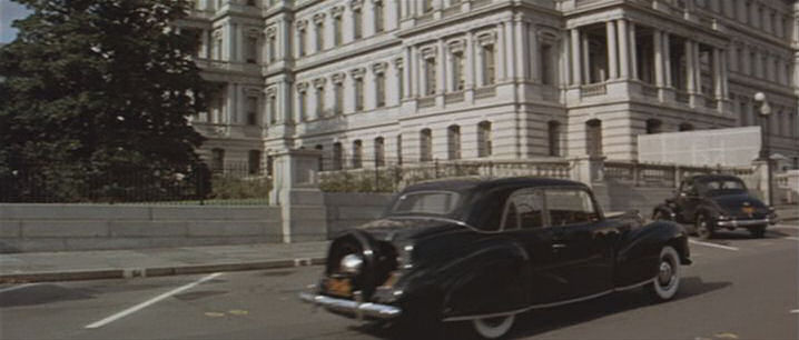 1940 Lincoln Zephyr Continental Club Coupe [57]