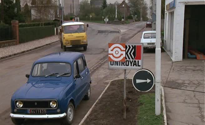 1976 Renault 14 L; 1975 Renault 4 Luxe; 1975 Renault 30 TS; 1975 Renault 20