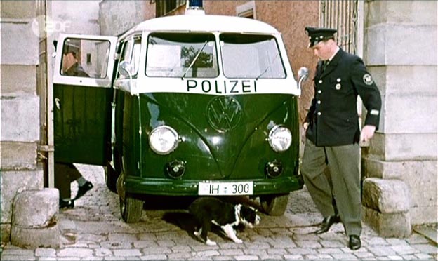 volkswagen combi van. 1957 Volkswagen Kombi Polizei