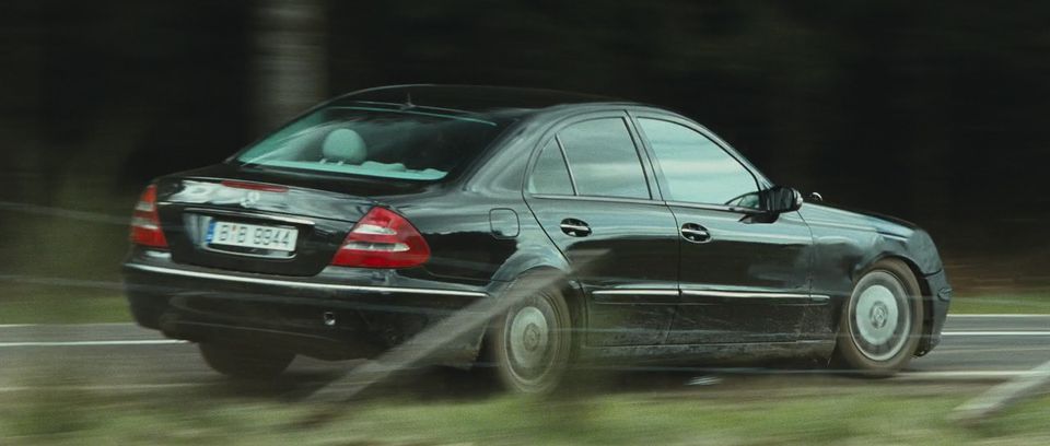  2002 Mercedes-Benz E-Klasse [W211] in Transporter 3, 2008