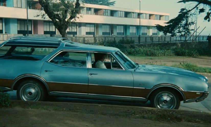 1968 Oldsmobile Vista Cruiser