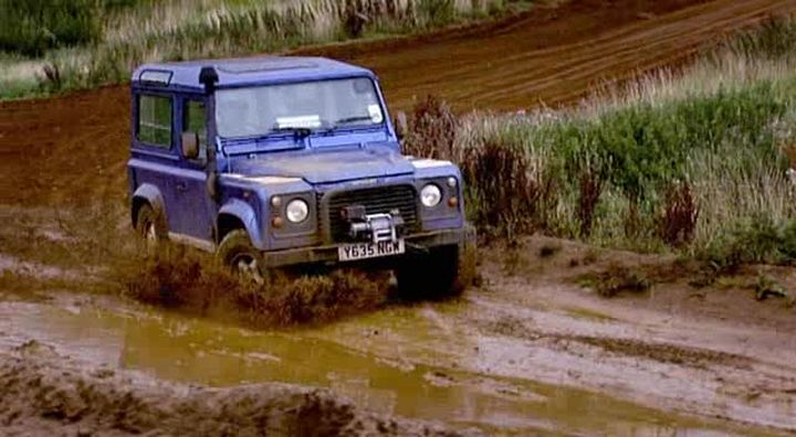 Class: Cars, Off-road / SUV — Model origin: UK. 2001 Land-Rover Defender 90 