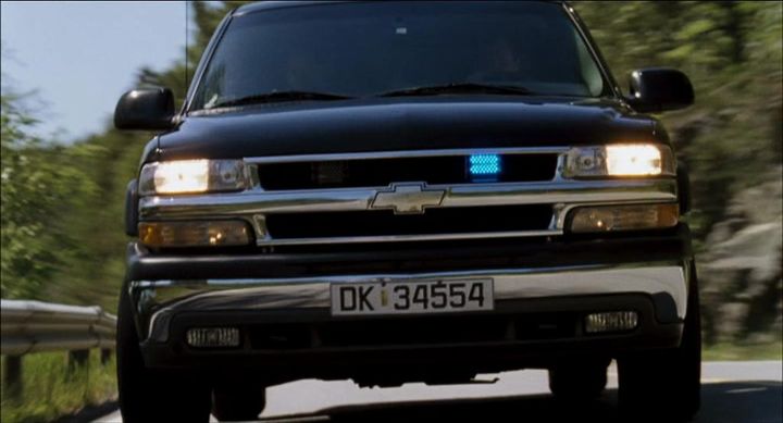 2001 Chevrolet Suburban K-2500 LS Tri-Star [GMT830]