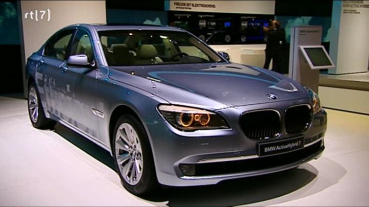 IMCDb.org:  BMW ActiveHybrid 7 [F in "RTL autowereld,