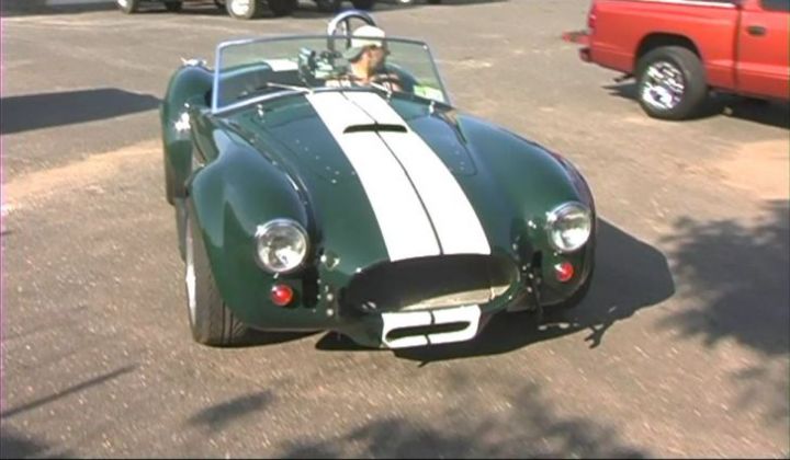 Shelby Cobra 427 Replica by Factory Five Racing