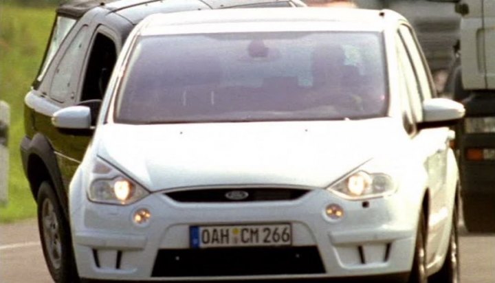 IMCDb.org: 2006 Ford S-Max in "Alarm für Cobra 11 - Die 