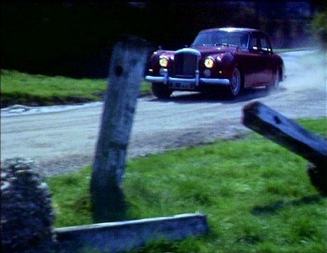 IMCDb.org: 1959 Bentley S2 Continental Sports Saloon James Young ...