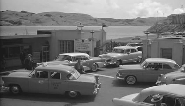 1953 Ford Crestline Victoria Two-Door Hardtop [60B]