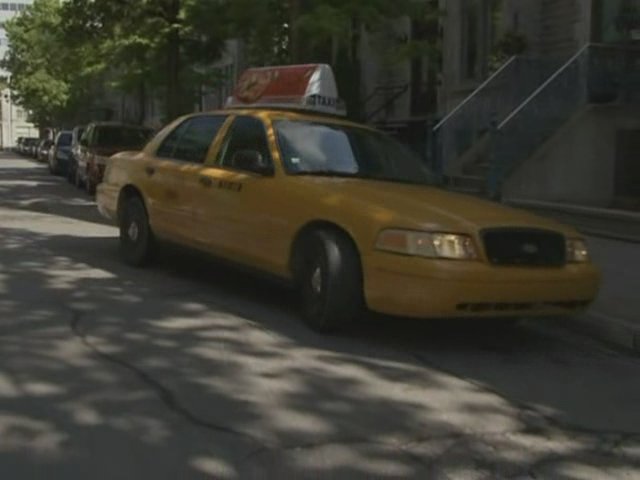 2003 Ford Crown Victoria Commercial Taxi Package LWB [P70]