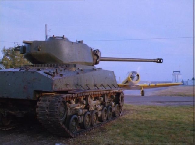 1944 Fisher M4 A2 (76)W HVSS Sherman