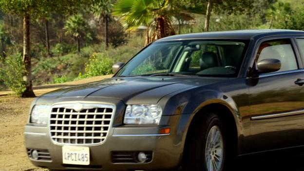 2005 Chrysler 300 [LX]