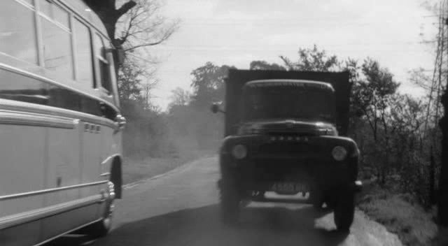 1958 Dodge 200 Series 3-Ton Normal Control Airflow Streamlines Cab [D205]