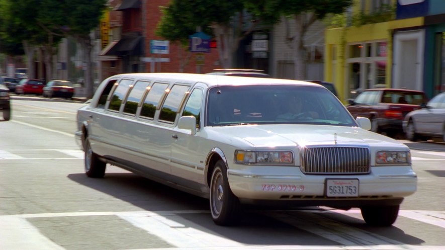 1995 Lincoln Town Car Stretched Limousine Ultra Coach Builders