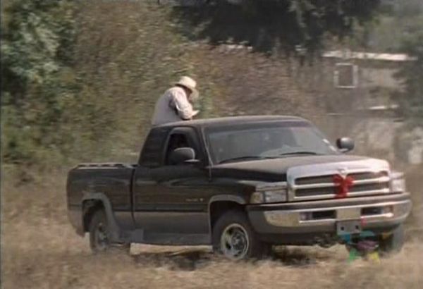 1998 Dodge Ram 1500 Cabina Y Media 4x4 [BE]