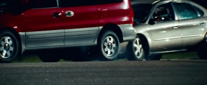 2000 Ford Taurus [D186]
