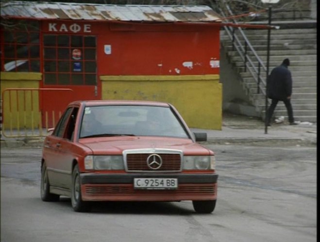 IMCDb.org: Mercedes-Benz 190 E [W201] in "Queen's Messenger, 2000"