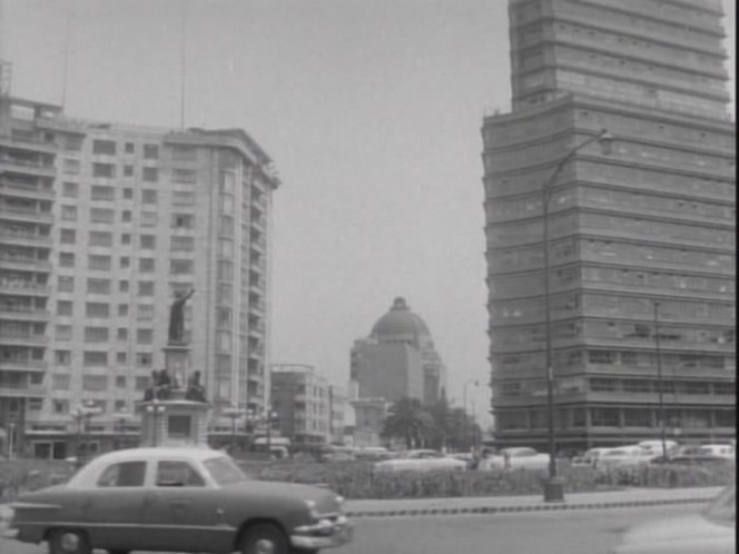 1951 Ford Custom Fordor Sedan [73B]