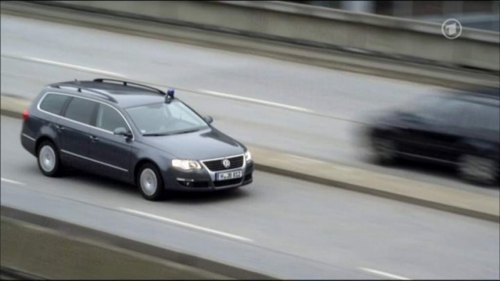 IMCDb.org: Volkswagen Passat Variant Highline B6 [Typ 3C] in "Tatort - Mord in der ersten 2011"