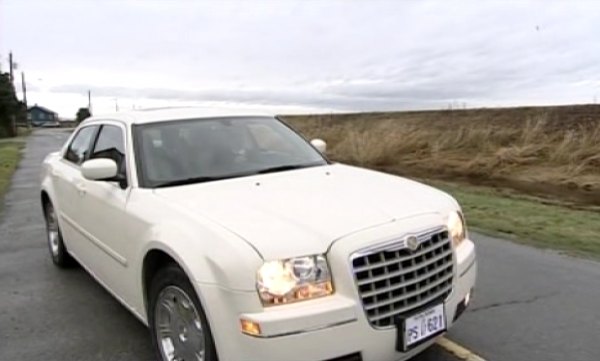 2005 Chrysler 300 [LX]