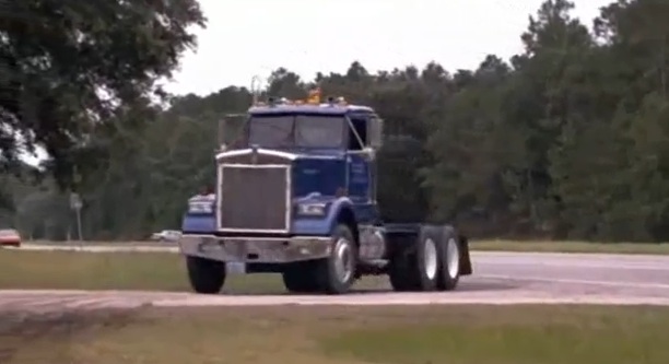 Kenworth W-900