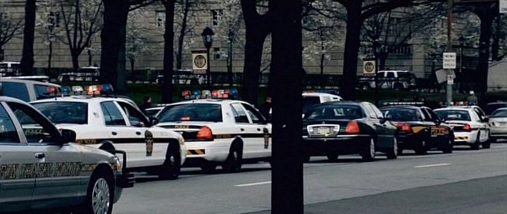 2003 Lincoln Town Car