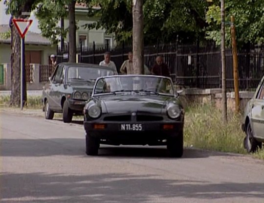 1975 MG B Roadster [ADO76]
