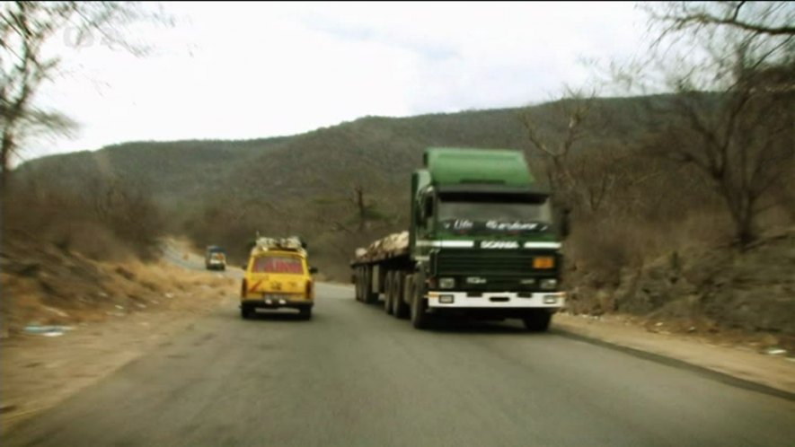 Scania P 113