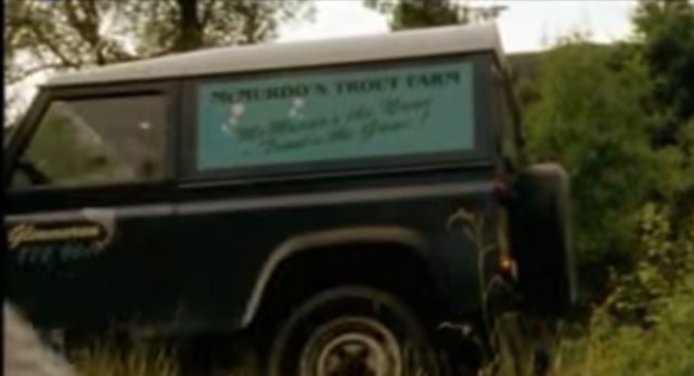 Land-Rover Defender 90