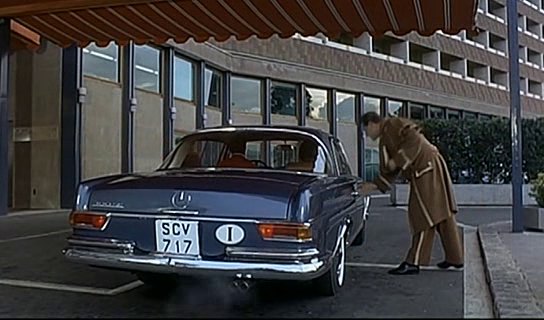 Imcdb Org 1962 Mercedes Benz 300 Se Coupe W112 In 7 Uomini D Oro 1965