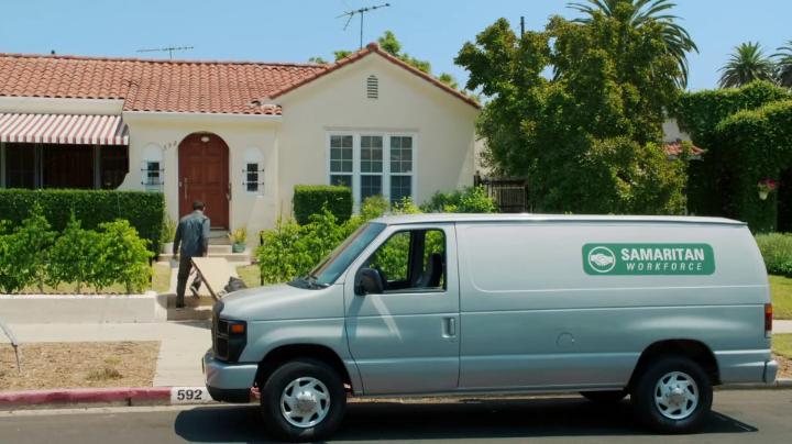 1992 Ford Econoline (W/ a 2008+ front end)