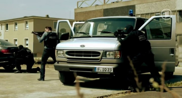 1997 Ford Club Wagon [E-150]