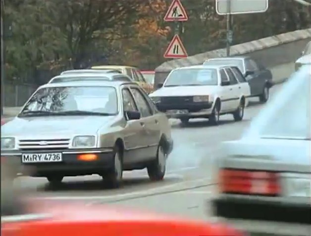 1982 Toyota Carina Kombi DX [TA60G]