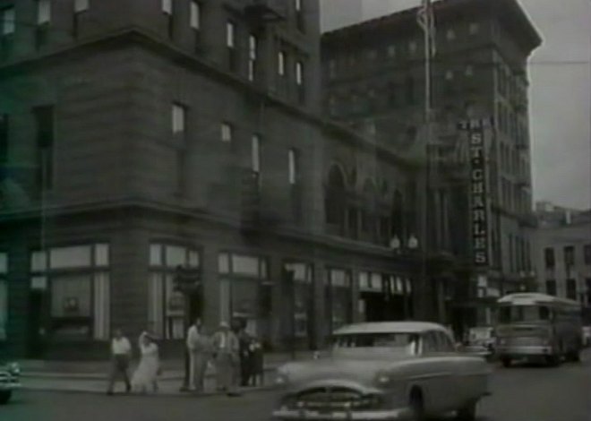 1951 Packard 300 Touring Sedan [2472]
