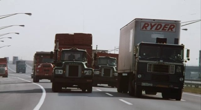 IMCDb.org: White 7000 in &quot;Road Movie, 1974&quot;